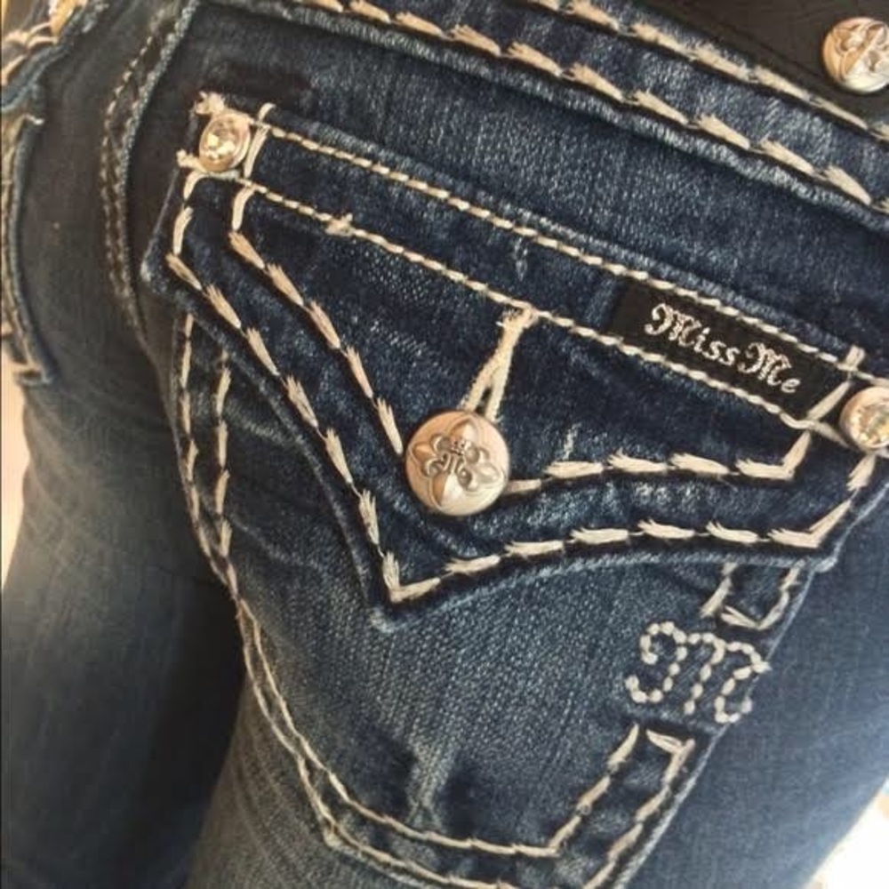 MISS ME Big Stitch Distressed Flap Pocket Boot Cut